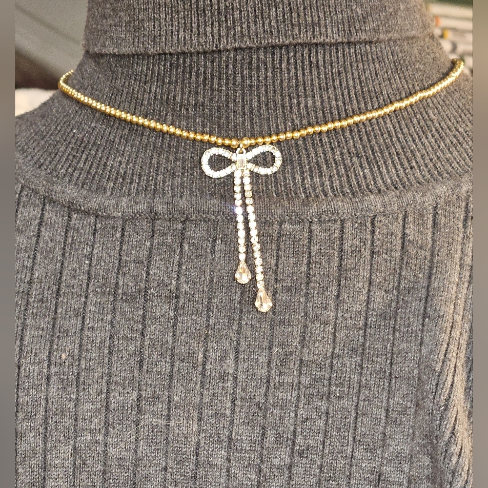 Handmade Beaded Necklace W/ Rhinestone Bow Pendant. 16"w/3.5" Extender
